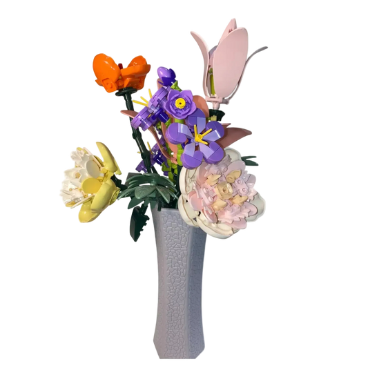 Florales Baustein Set 11120 mit buntem Blumenstrauß in einer modernen Vase.