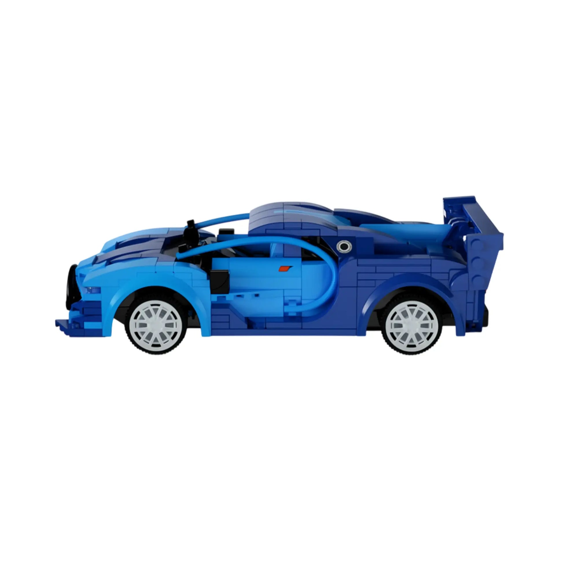 Zu sehen ist die rechte seitenansicht des Produkts Blue Race Car Klemmbaustein Set. zu sehen ist das aufgebaute Sportwagen Modell in den Farben Dunkelblau und Blau . Das Klemmbaustein Modell hat einen Maßstab von 1 zu 20