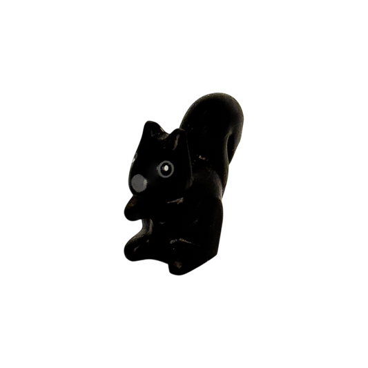Eichhörnchen in Schwarz in Miniaturform
